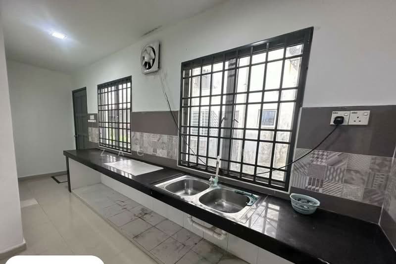2-storey Terraced House for Rent in Bandar Puteri (Klang) - Zackinn Hoi - Kitchen - PropertyGuru.com.my