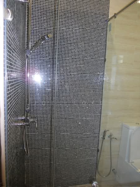 Semi-Detached House for Rent in Damansara Heights (Kuala Lumpur) - Joel Loke - Bathroom - PropertyGuru.com.my