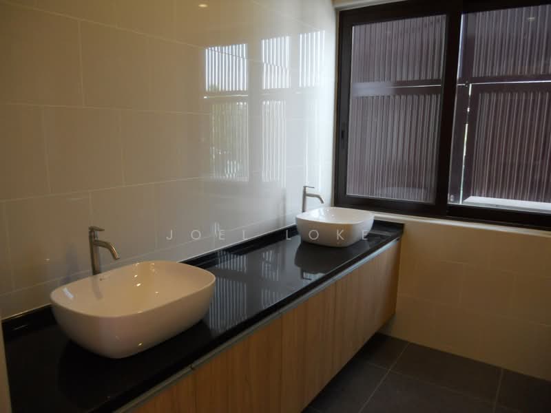 Semi-Detached House for Rent in Damansara Heights (Kuala Lumpur) - Joel Loke - Bathroom - PropertyGuru.com.my