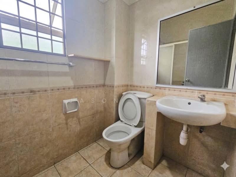 Rumah Teres 2 Tingkat untuk Dijual di Putra Permai (Subang Jaya) - Jason Ooi - Bathroom - PropertyGuru.com.my