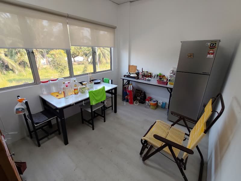 Shop / Office for Rent in Kota Kemuning (Shah Alam) - Alex Tong - Kitchen - PropertyGuru.com.my