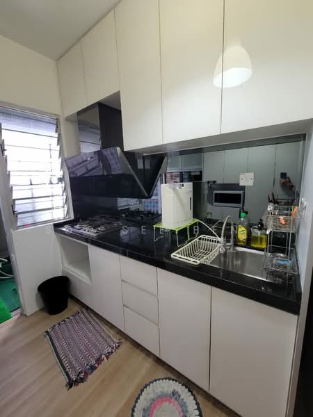 Perdana Exclusive untuk Untuk Disewa - RM 1,650 /bulan, Mac 2026 - Kitchen - PropertyGuru.com.my