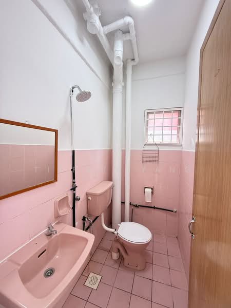 Pangsapuri Taman Bukit Rawang Putra untuk Untuk Dijual - RM 250,000, Mac 2026 - Bathroom - PropertyGuru.com.my