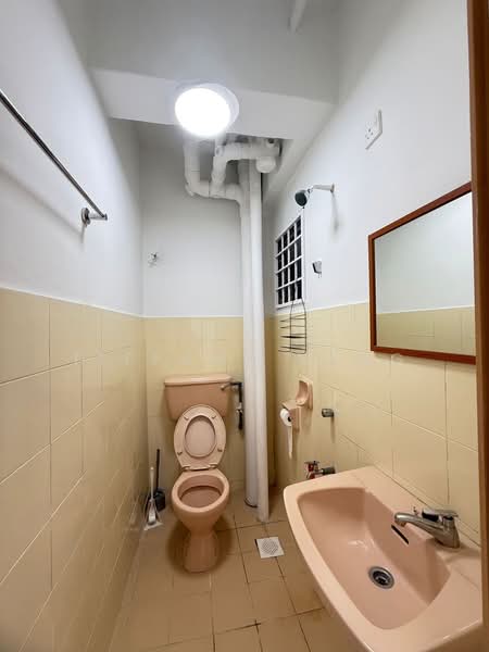 Pangsapuri Taman Bukit Rawang Putra untuk Untuk Dijual - RM 250,000, Mac 2026 - Bathroom - PropertyGuru.com.my