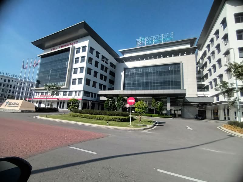 1-storey Terraced House for Sale in Bandar Saujana Putra (Tanjong Duabelas) - WK Foong - Exterior - PropertyGuru.com.my