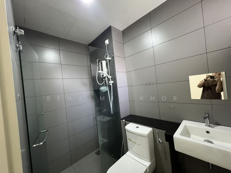 Rumah Bandar untuk Disewa di 16 Sierra (Puchong) - Benjamin Khor - Master Bath - PropertyGuru.com.my