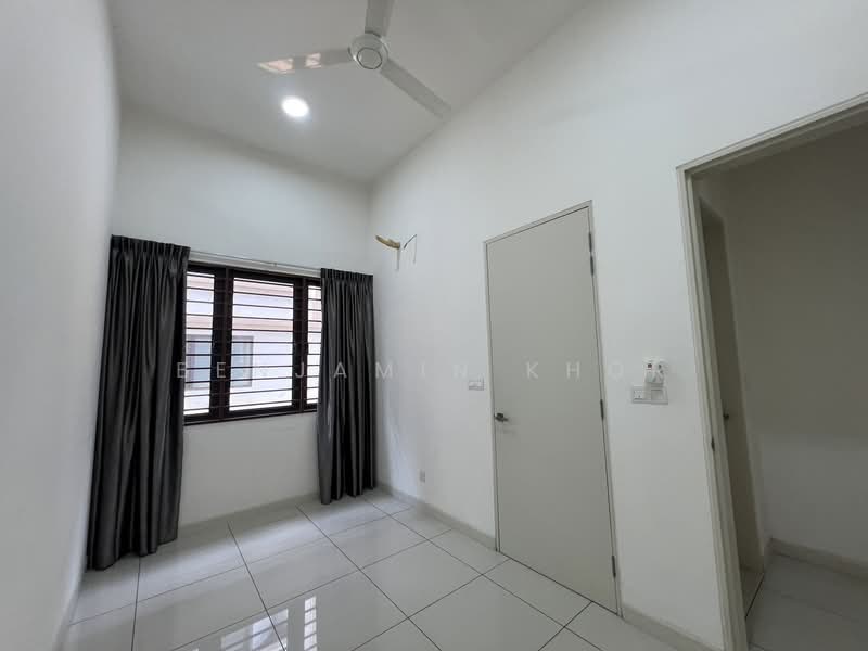 Rumah Bandar untuk Disewa di 16 Sierra (Puchong) - Benjamin Khor - GF Room - PropertyGuru.com.my