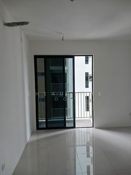 Service Residence for Sale at Vivo Executive Apartment - Cheau Chie Ooi - Balcony - PropertyGuru.com.my