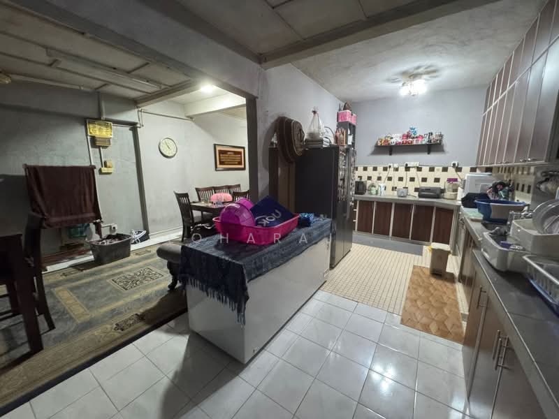2-storey Terraced House for Sale in Taman Pinggiran Templer (Selayang) - Loharaj . - Kitchen - PropertyGuru.com.my