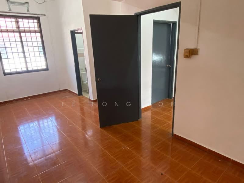 2-storey Terraced House for Sale in Taman Mawar (Pasir Gudang) - Ee Fong Toh - Interior - PropertyGuru.com.my