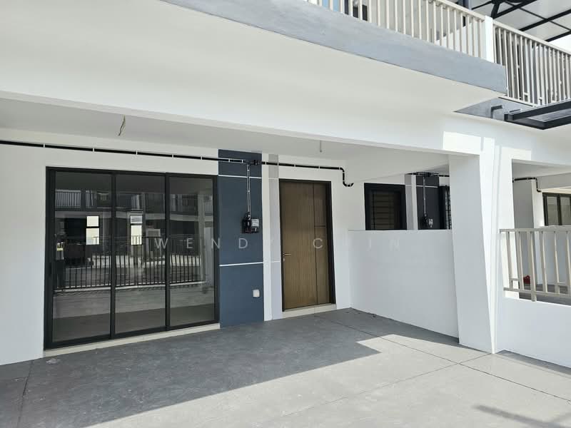 2-storey Terraced House for Sale in TAMAN PUCHONG UTAMA (Puchong) - Wendy Chin - Exterior - PropertyGuru.com.my