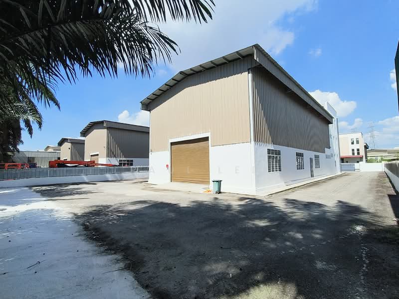 Factory for Rent in Taman Iks Simpang Ampat (Simpang Ampat) - Paul Lee - Exterior - PropertyGuru.com.my