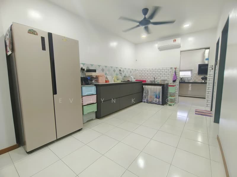 2-storey Terraced House for Sale in Taman Scientex Rawang (Rawang) - Evelyn Khoo - Kitchen - PropertyGuru.com.my