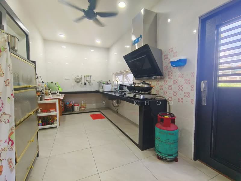 2-storey Terraced House for Sale in Taman Scientex Rawang (Rawang) - Evelyn Khoo - Kitchen - PropertyGuru.com.my