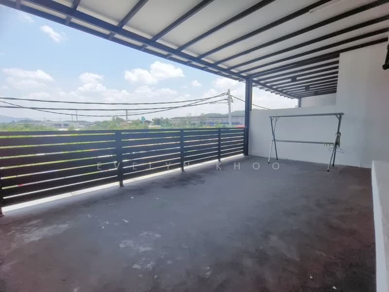 2-storey Terraced House for Sale in Taman Scientex Rawang (Rawang) - Evelyn Khoo - Balcony - PropertyGuru.com.my