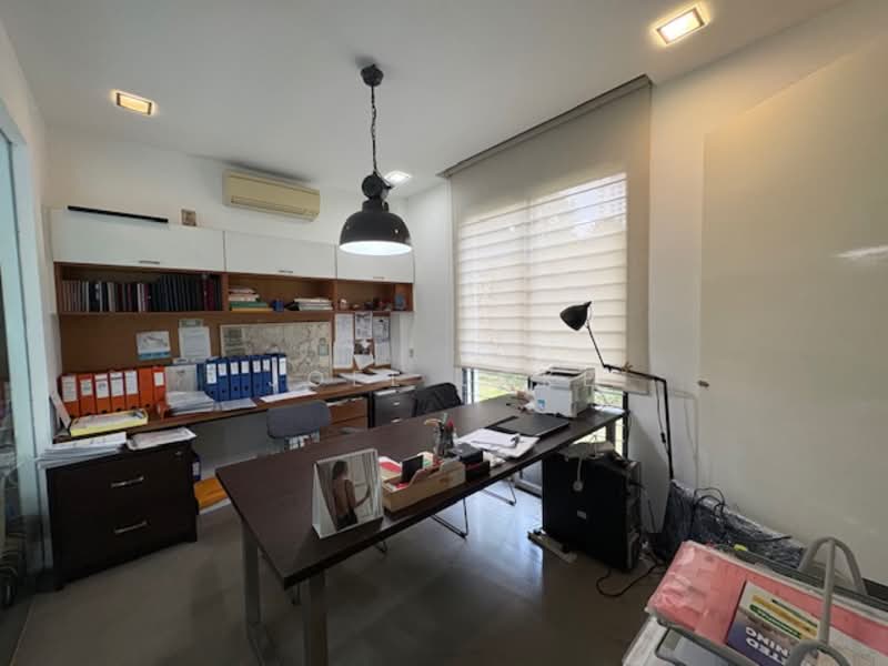 Bungalow for Rent in Seksyen 16 (Petaling Jaya) - Joel Loke - Study - PropertyGuru.com.my