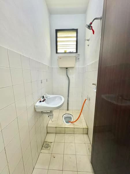 Jalan Kemboja, Bukit Sentosa untuk Untuk Dijual - RM 290,000, Apr 2026 - Bathroom - PropertyGuru.com.my