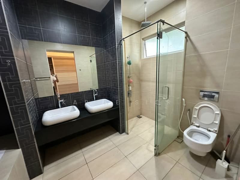 Bungalow for Sale in East Ledang (Iskandar Puteri (Nusajaya)) - Karine Sior - Bathroom - PropertyGuru.com.my