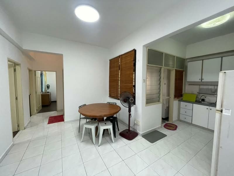 Apartment for Sale at Bukit Dumbar Permai - S J Foo - Kitchen - PropertyGuru.com.my