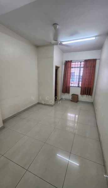 2.5-storey Terraced House for Sale in Taman Bukit Serdang (Seri Kembangan) - Nicole Loh - Interior - PropertyGuru.com.my