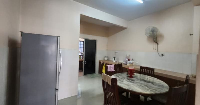 2.5-storey Terraced House for Sale in Taman Bukit Serdang (Seri Kembangan) - Nicole Loh - Kitchen - PropertyGuru.com.my
