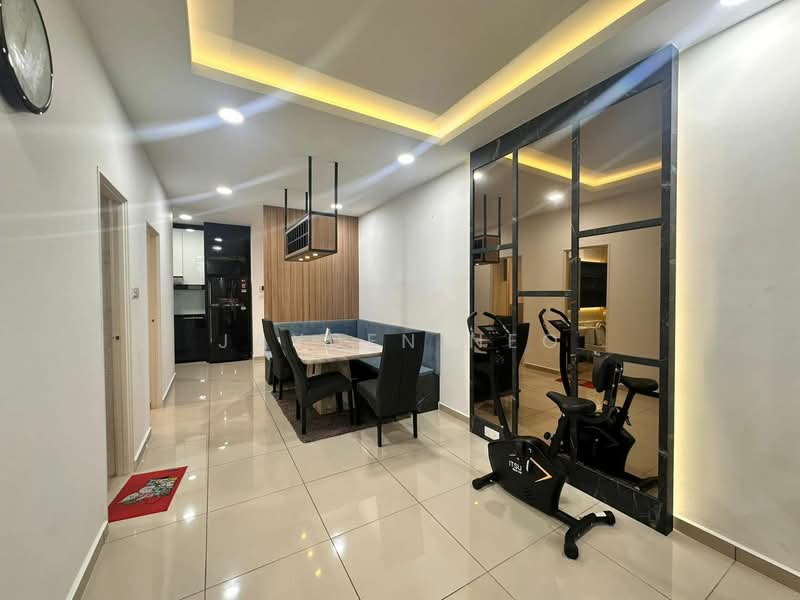 Service Residence for Rent at D'Summit Residences - Jayden Neo - Dining Room - PropertyGuru.com.my