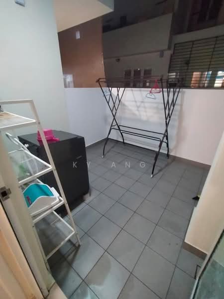 Terraced House for Rent in Sepang (Selangor) - KY Ang - Balcony - PropertyGuru.com.my