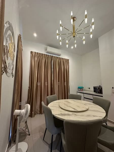 Corner Lot Full Furnished Extend Wet Kitchen Avenham Ecco Grandeur Puncak Alam Gated Guarded untuk Untuk Disewa - RM 3,600 /bulan, Apr 2026 - Dining Room - PropertyGuru.com.my