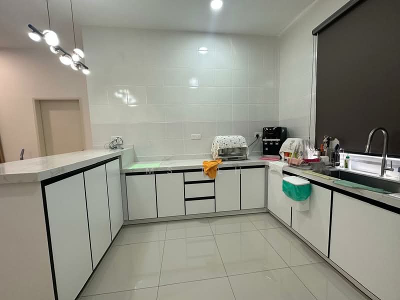 Corner Lot Full Furnished Extend Wet Kitchen Avenham Ecco Grandeur Puncak Alam Gated Guarded untuk Untuk Disewa - RM 3,600 /bulan, Apr 2026 - Kitchen - PropertyGuru.com.my