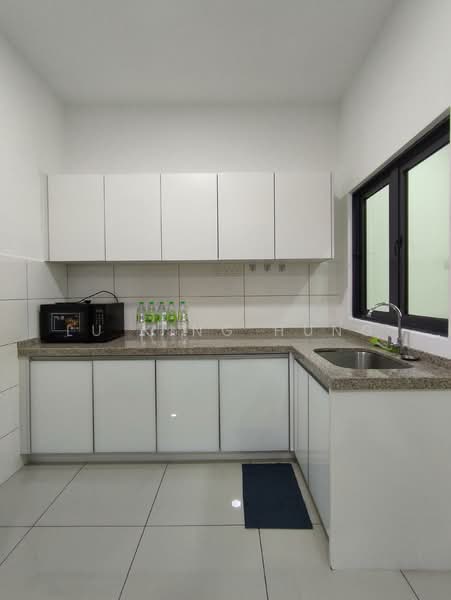 Condominium for Rent at Parkhill Residence - Lu King Hung - Kitchen - PropertyGuru.com.my