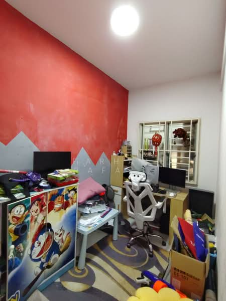 2-storey Terraced House for Sale in Saujana Utama (Selangor) - Farhan Rafael - Study - PropertyGuru.com.my
