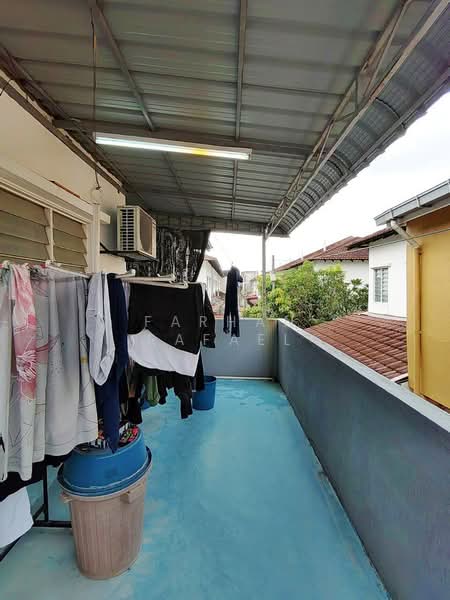 2-storey Terraced House for Sale in Saujana Utama (Selangor) - Farhan Rafael - Balcony - PropertyGuru.com.my