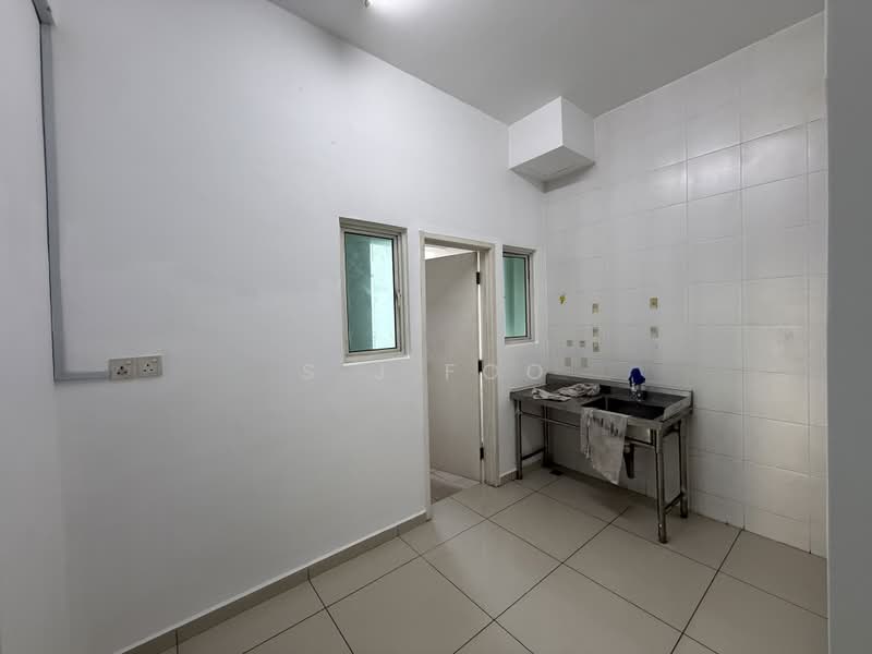 Condominium for Sale at Fiera Vista - S J Foo - Kitchen - PropertyGuru.com.my