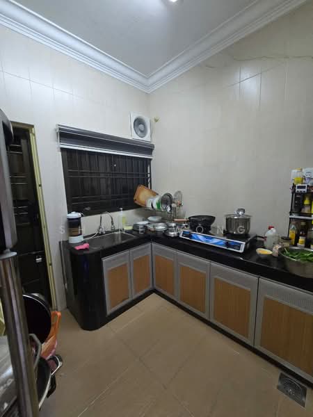 2-storey Terraced House for Rent in Permas Jaya (Johor) - Shane Wong - Kitchen - PropertyGuru.com.my