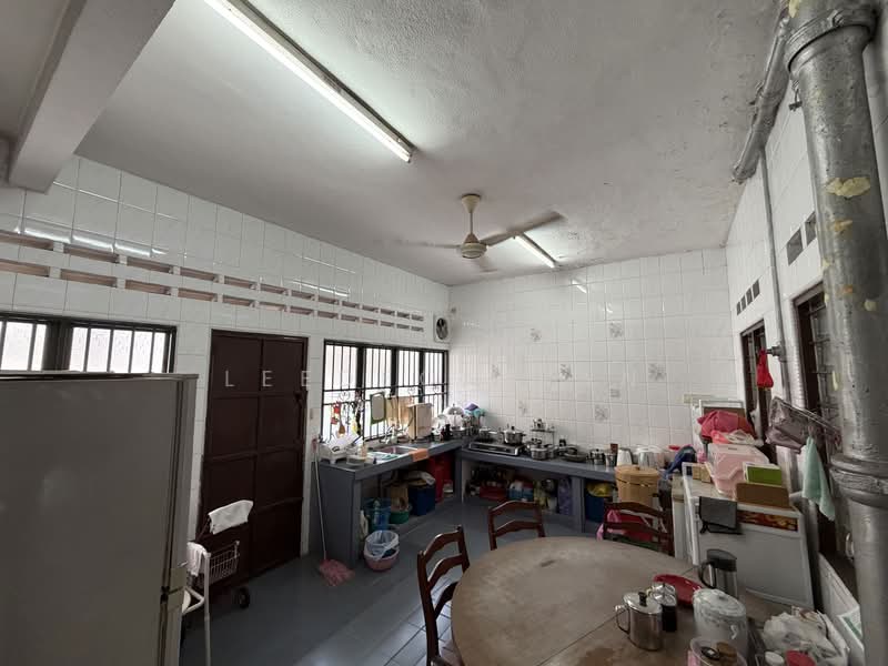 Taman Midah Fully Extended 2-Storey Terrace House For Sale untuk Untuk Dijual - RM 950,000, Mac 2026 - Kitchen - PropertyGuru.com.my