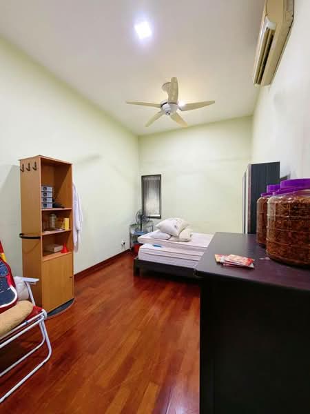 Perdana Residence 1 untuk Untuk Dijual - RM 2,000,000, Apr 2026 - Bedroom - PropertyGuru.com.my