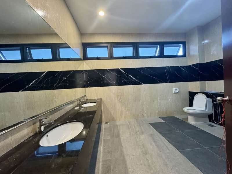 Bungalow for Sale in Horizon Hills (Iskandar Puteri (Nusajaya)) - Nicholas Tey - Bathroom - PropertyGuru.com.my