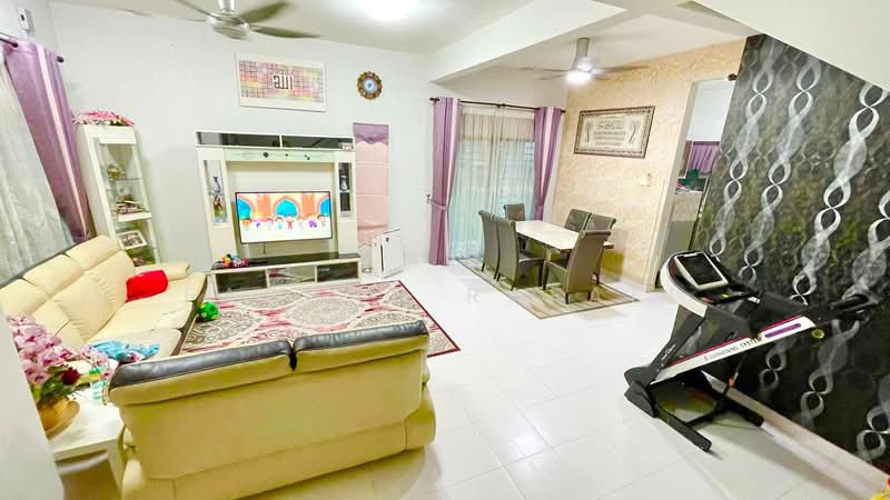 2-storey Terraced House for Sale in Puncak Alam (Selangor) - Farhan Rafael - Living Room - PropertyGuru.com.my