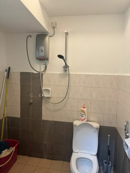Condominium for Rent at Villaria - CK Chieng - Bathroom - PropertyGuru.com.my
