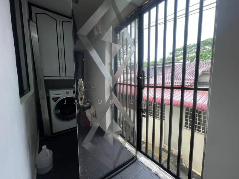 1-storey Terraced House for Rent in Taman Pelangi (Johor Bahru) - Jacob Chua - Interior - PropertyGuru.com.my