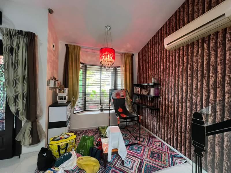 1-storey Terraced House for Rent in Taman Pelangi (Johor Bahru) - Jacob Chua - Living Room - PropertyGuru.com.my