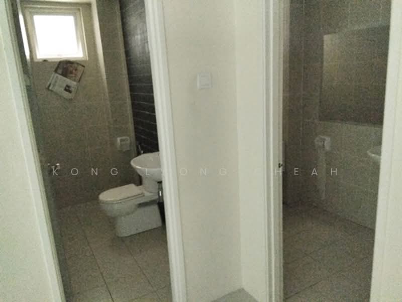 Shop / Office for Rent in Pju 5 (Kota Damansara) - Kong Leong Cheah - Bathroom - PropertyGuru.com.my