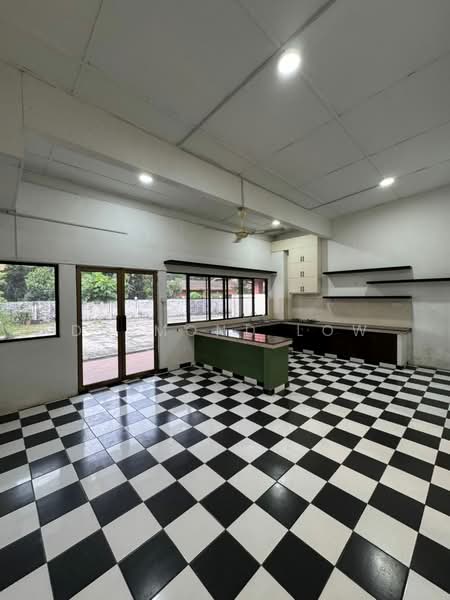 Bungalow for Rent in Taman Duta (Bukit Tunku (Kenny Hills)) - Desmond Low - Kitchen - PropertyGuru.com.my