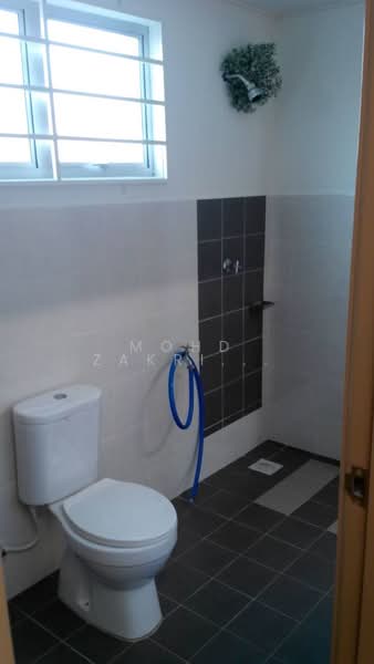 2-storey Terraced House for Sale in Sungai Buloh (Selangor) - Mohd Zakri Mohd Zamberi - Bathroom - PropertyGuru.com.my