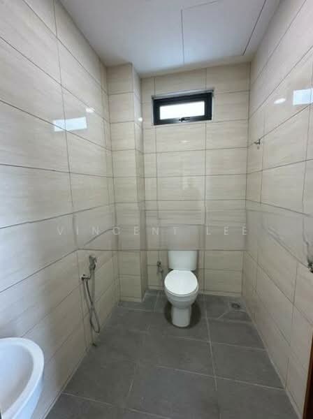 Detached Factory for Sale in Bandar Puncak Alam (Puncak Alam) - Vincent Lee - Bathroom - PropertyGuru.com.my