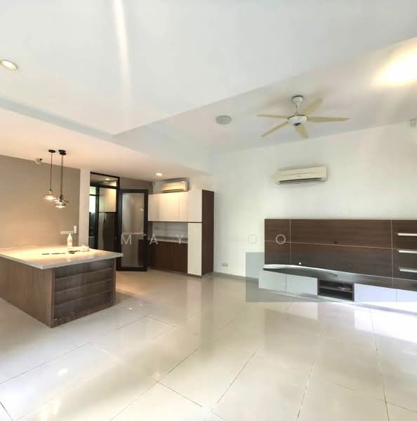 2-storey Terraced House for Sale in Desa ParkCity (Batu) - May Soo - Living Room - PropertyGuru.com.my