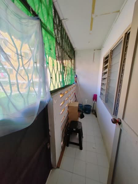 Seksyen 2 Wangsa Maju Flat untuk Untuk Disewa - RM 1,050 /bulan, Mac 2026 - Balcony - PropertyGuru.com.my
