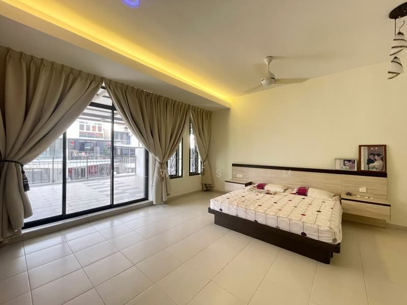 Setia Pearl Island l Renovated l 3366sqft l Persiaran Nuri l Solok Nuri l Near Penang untuk Untuk Disewa - RM 3,300 /bulan, Mac 2026 - Bedroom - PropertyGuru.com.my