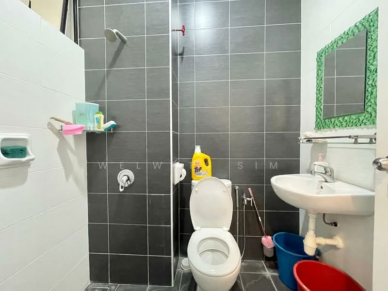 Setia Pearl Island l Renovated l 3366sqft l Persiaran Nuri l Solok Nuri l Near Penang untuk Untuk Disewa - RM 3,300 /bulan, Mac 2026 - Bathroom - PropertyGuru.com.my
