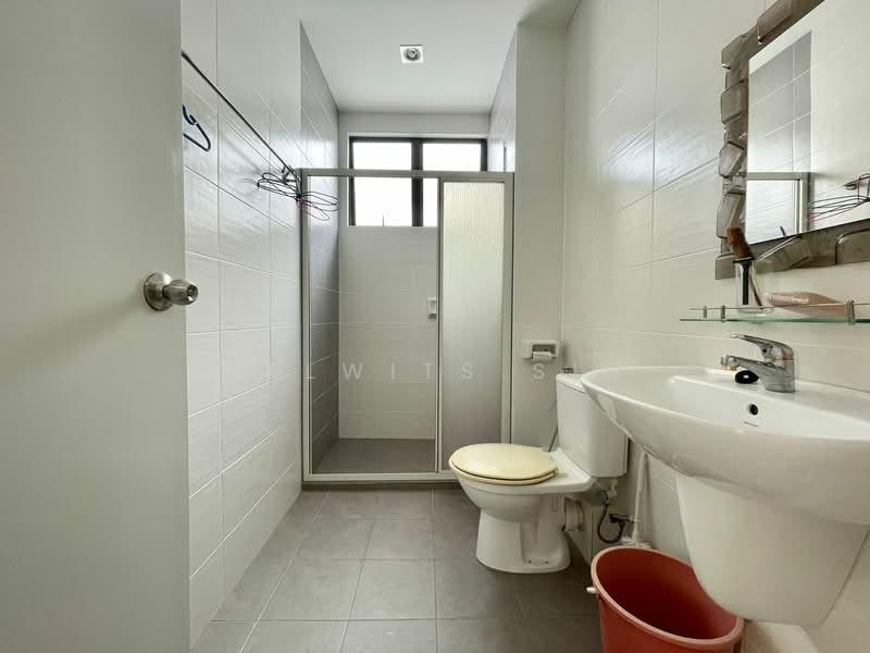 Setia Pearl Island l Renovated l 3366sqft l Persiaran Nuri l Solok Nuri l Near Penang untuk Untuk Disewa - RM 3,300 /bulan, Mac 2026 - Bathroom - PropertyGuru.com.my